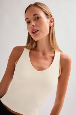 Daisy Zoe Superstretch Tank