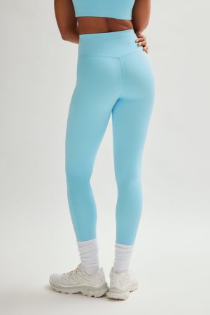 Snowcap Compressive High-Rise Legging