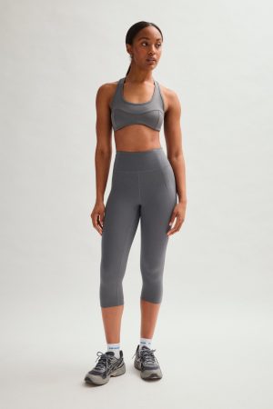 Moon Compressive High-Rise Capri