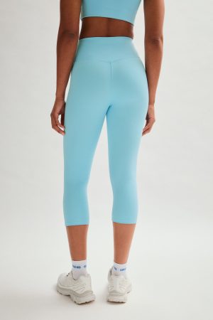 Snowcap Compressive High-Rise Capri